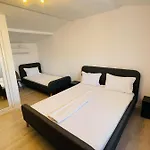 Paradox Cantacuzino 게스트하우스 3*