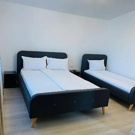 Paradox Cantacuzino ゲストハウス エフォリエ・スド